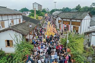 米兰CEO谈克鲁尼奇转会费内巴切：交易应该没问题，祝他好运